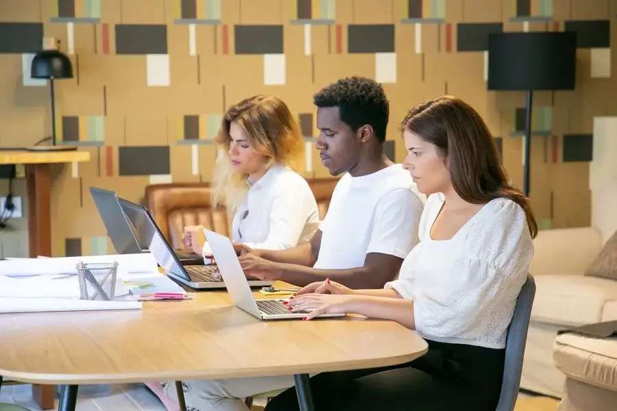 Kuinka paljon Coding Bootcamp maksaa Kanadassa vuonna 2024?